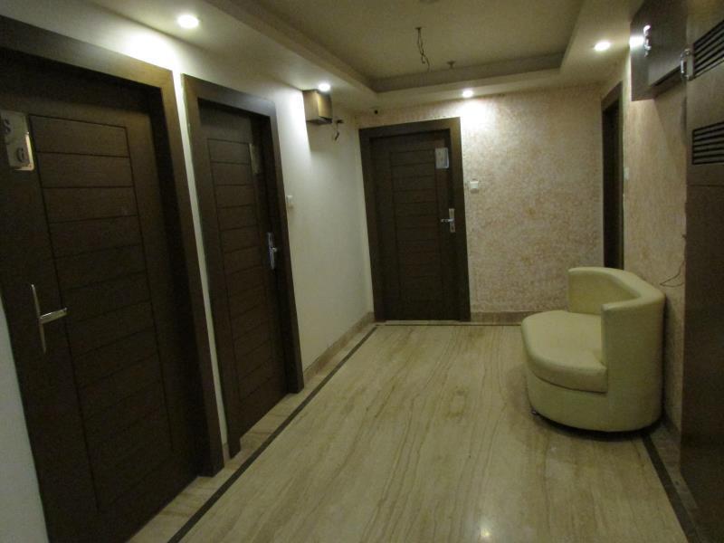 Hotel Emerald Calcutta Exteriör bild